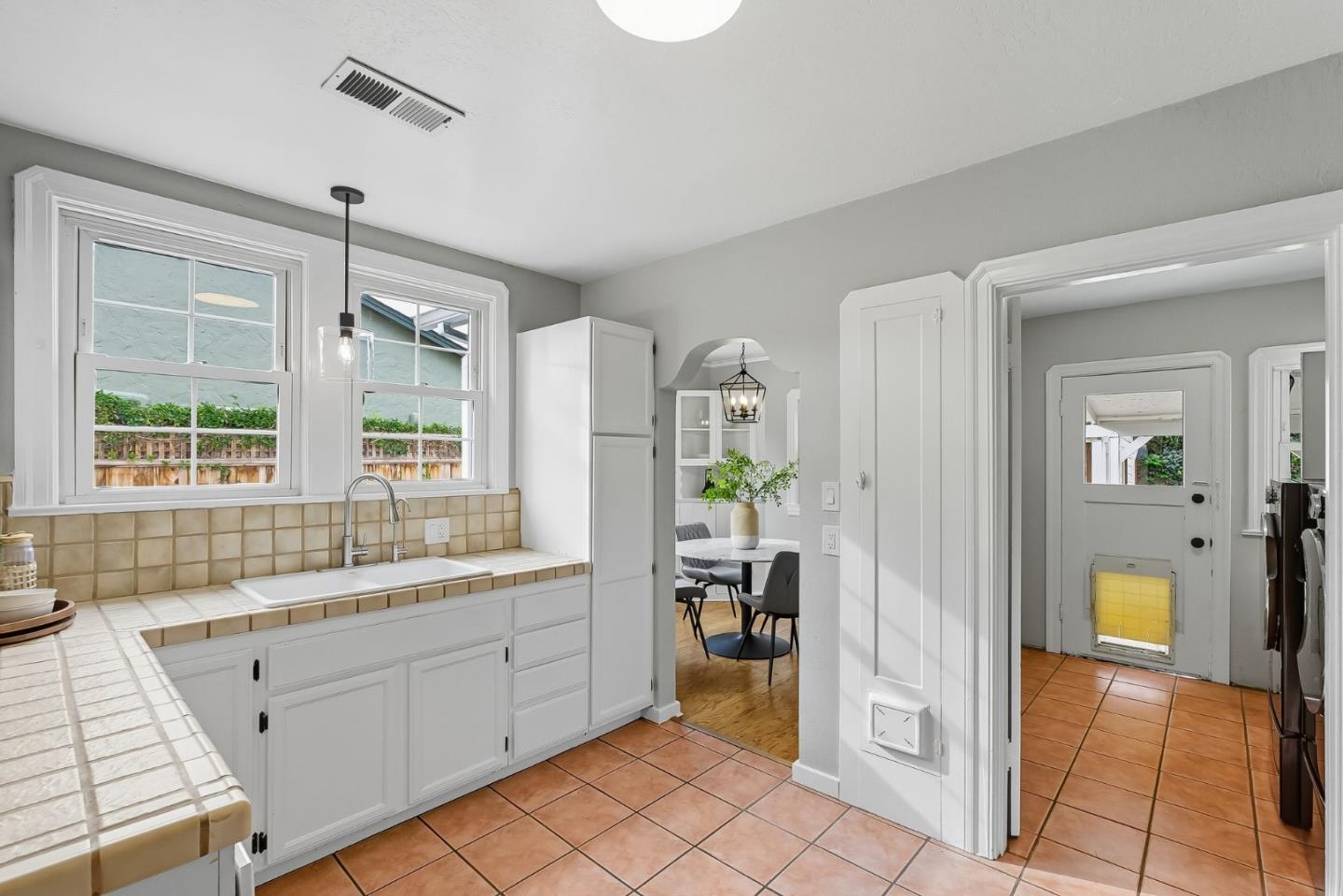 Detail Gallery Image 14 of 36 For 1275 Bird Ave, San Jose,  CA 95125 - 2 Beds | 1 Baths