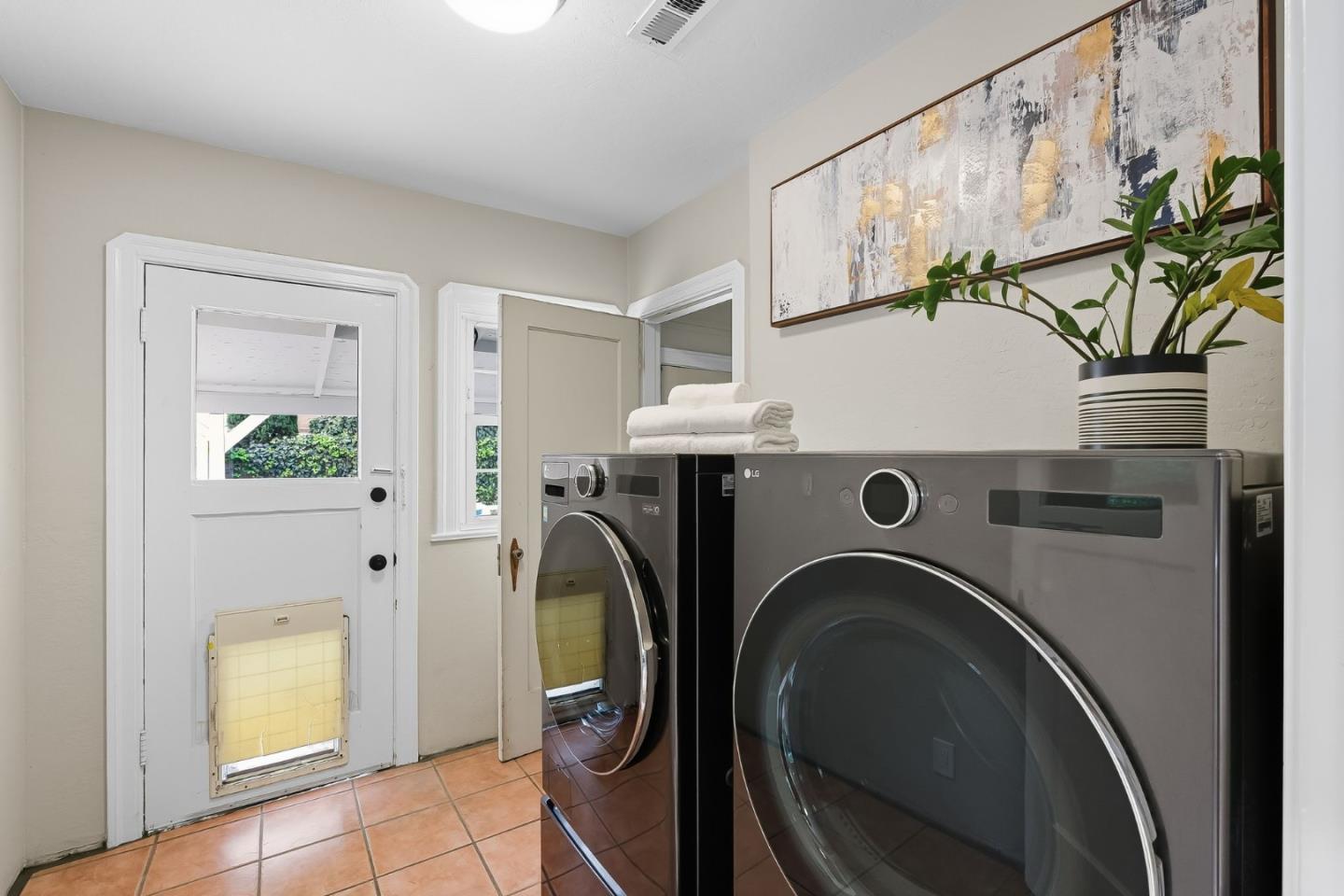 Detail Gallery Image 19 of 36 For 1275 Bird Ave, San Jose,  CA 95125 - 2 Beds | 1 Baths