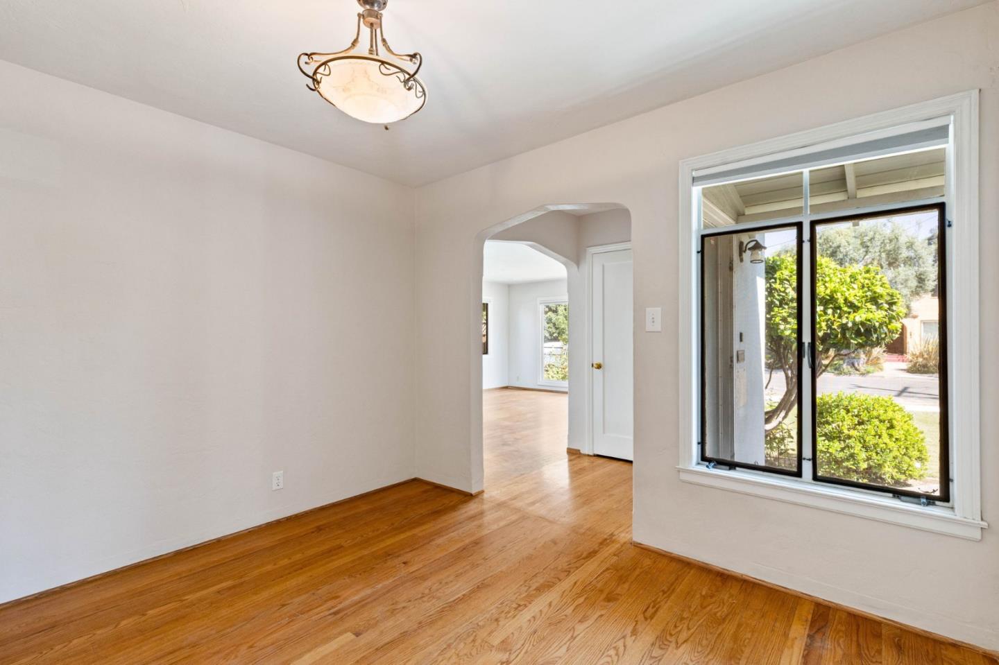 Detail Gallery Image 10 of 28 For 689 N 16th St, San Jose,  CA 95112 - 3 Beds | 2/1 Baths