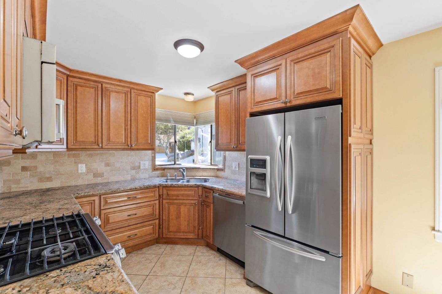 Detail Gallery Image 15 of 28 For 689 N 16th St, San Jose,  CA 95112 - 3 Beds | 2/1 Baths