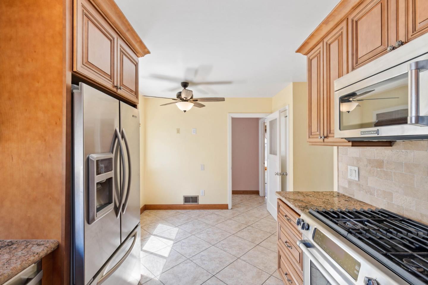 Detail Gallery Image 16 of 28 For 689 N 16th St, San Jose,  CA 95112 - 3 Beds | 2/1 Baths