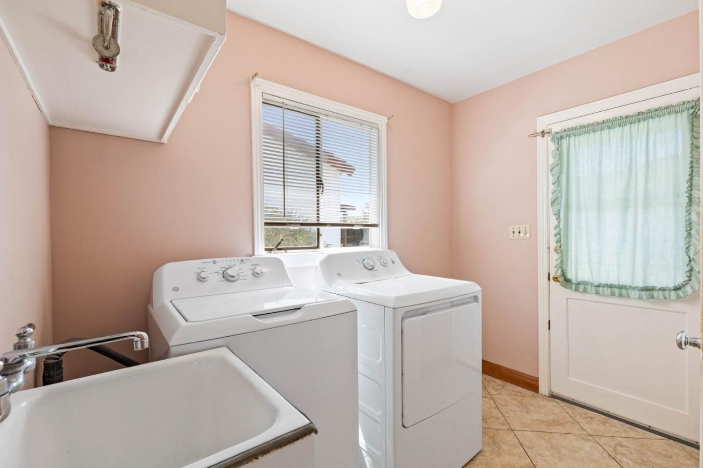 Detail Gallery Image 17 of 28 For 689 N 16th St, San Jose,  CA 95112 - 3 Beds | 2/1 Baths