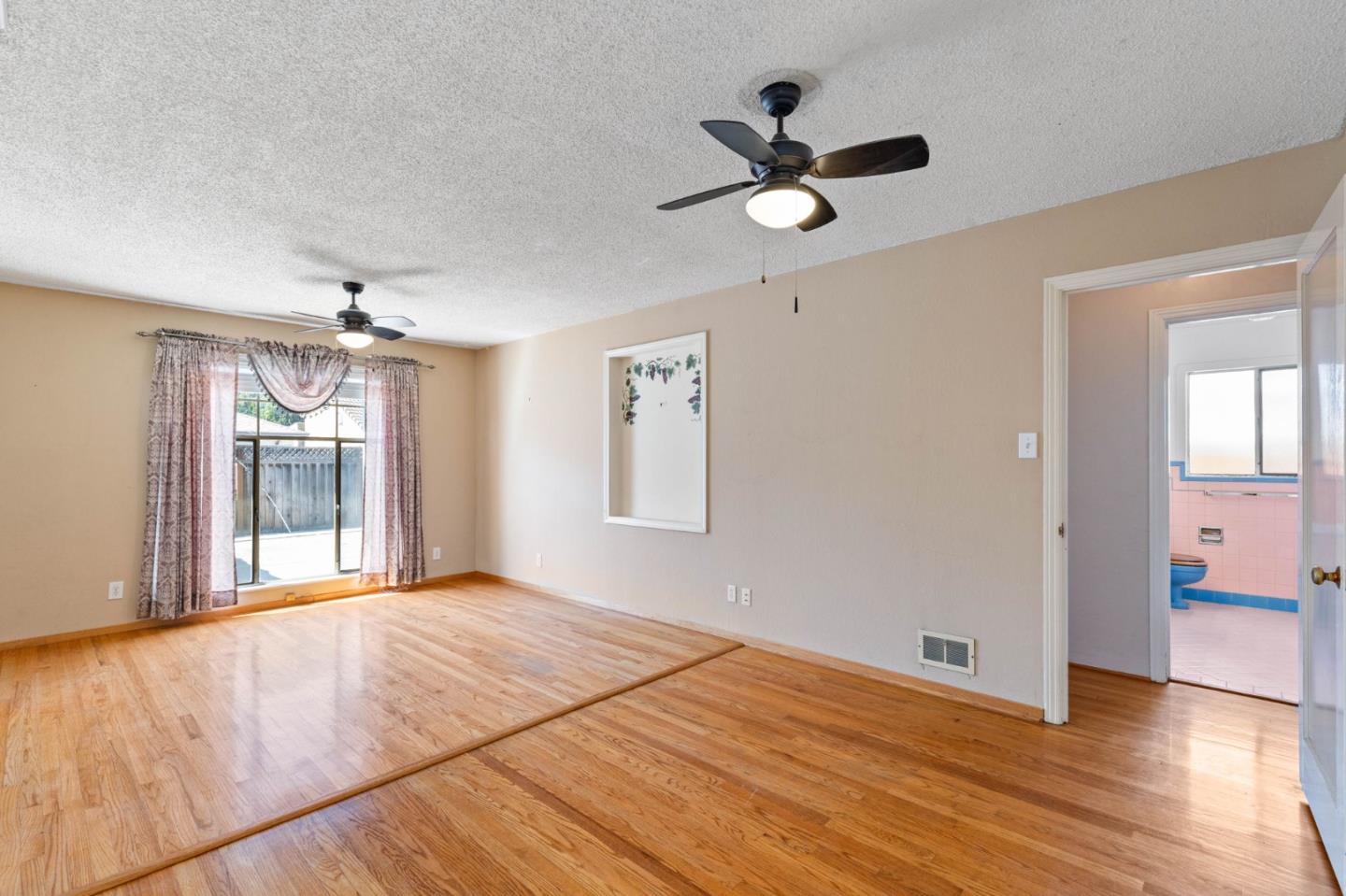 Detail Gallery Image 18 of 28 For 689 N 16th St, San Jose,  CA 95112 - 3 Beds | 2/1 Baths