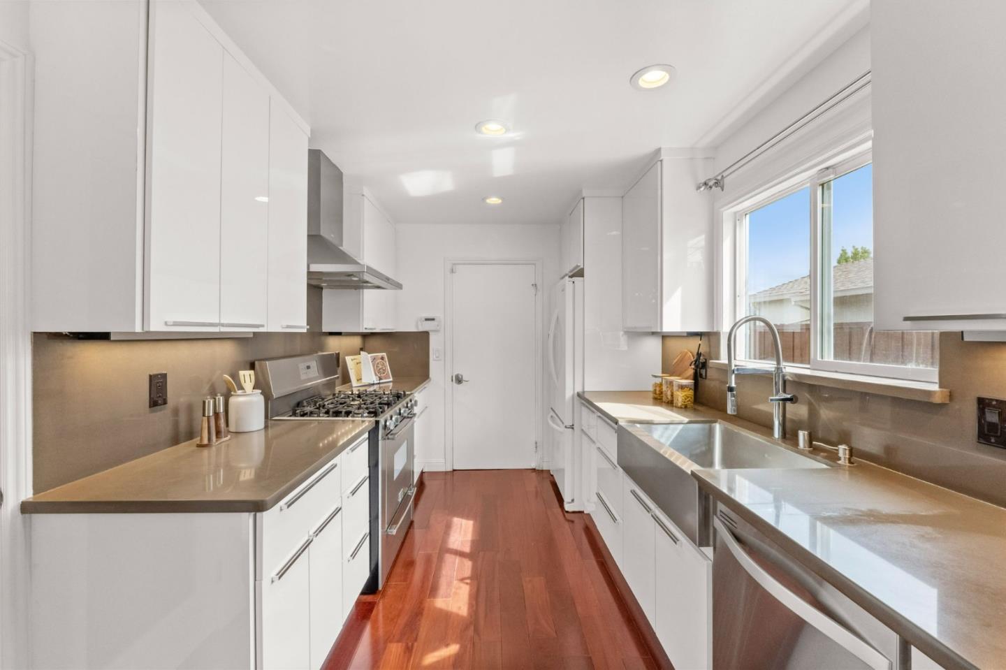 Detail Gallery Image 18 of 42 For 2303 Camrose Ave, San Jose,  CA 95130 - 4 Beds | 2 Baths