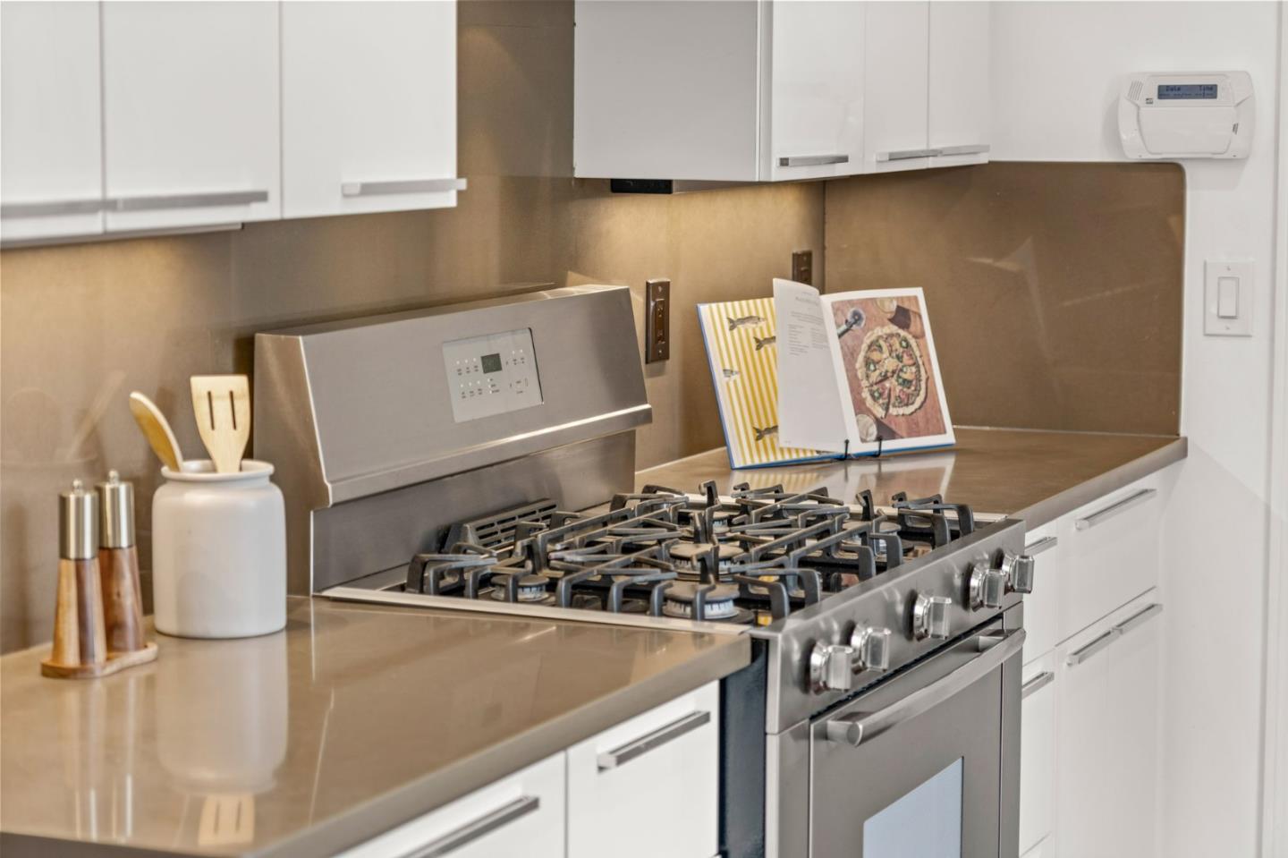 Detail Gallery Image 19 of 42 For 2303 Camrose Ave, San Jose,  CA 95130 - 4 Beds | 2 Baths