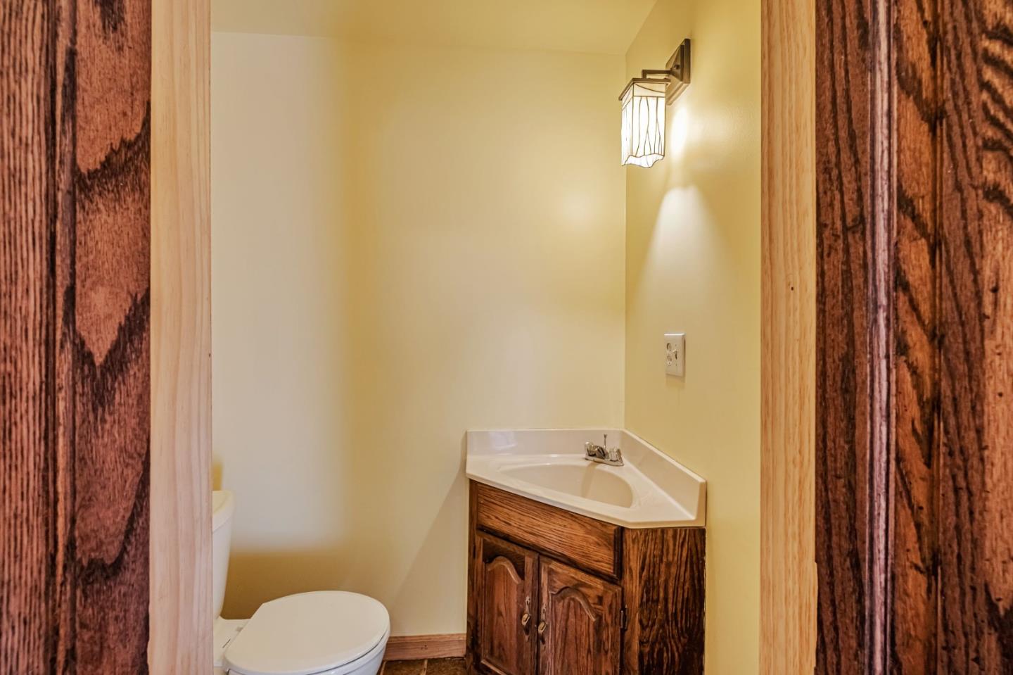 Detail Gallery Image 15 of 41 For 188 Park St, Boulder Creek,  CA 95006 - 3 Beds | 2/1 Baths