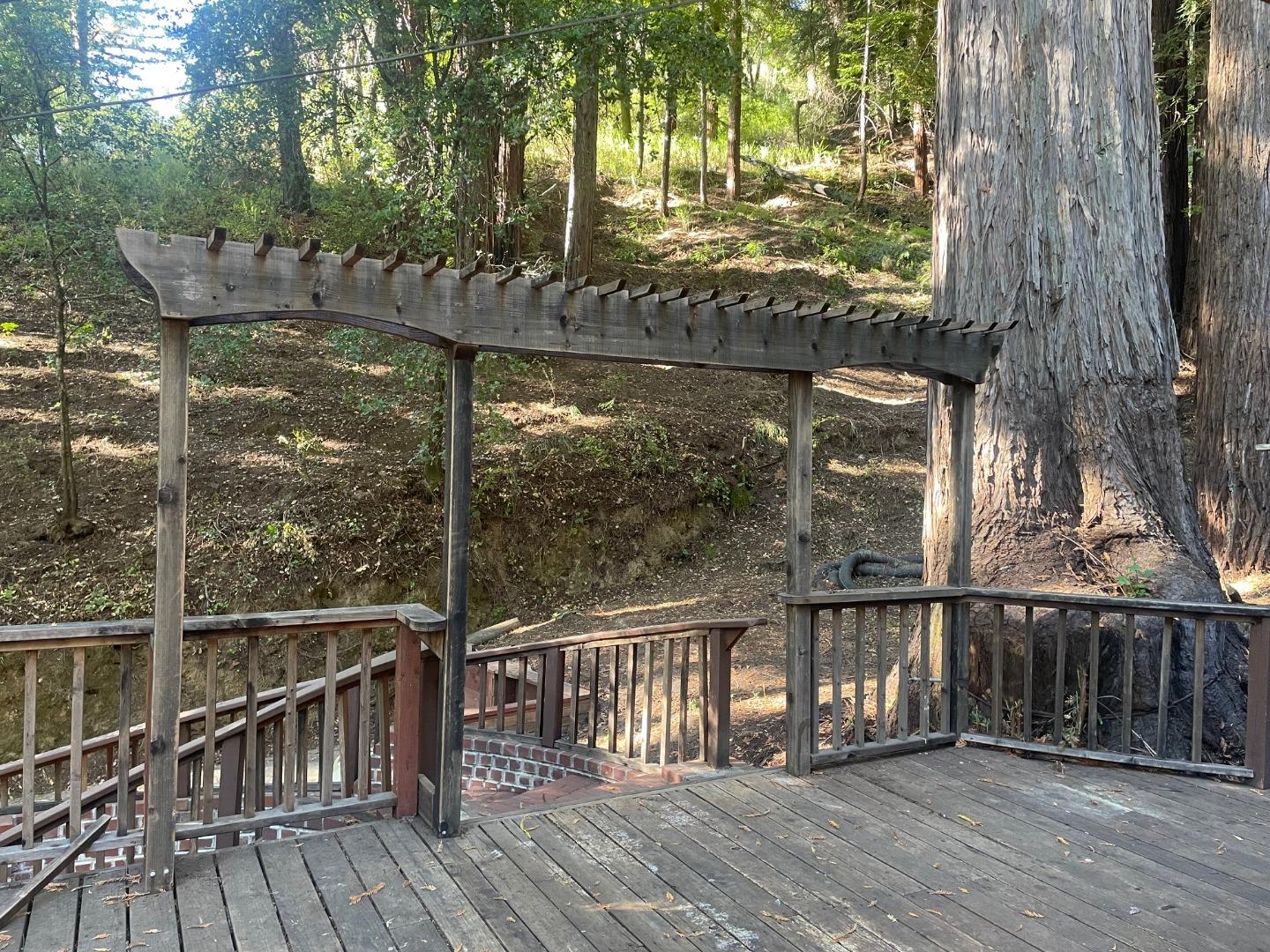 Detail Gallery Image 5 of 41 For 188 Park St, Boulder Creek,  CA 95006 - 3 Beds | 2/1 Baths