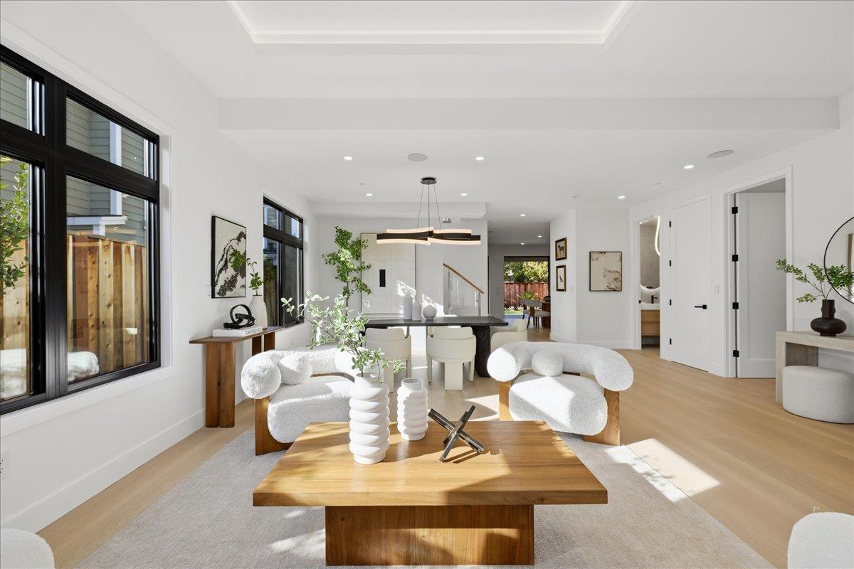 Detail Gallery Image 23 of 126 For 852 La Para Ave, Palo Alto,  CA 94306 - 4 Beds | 4 Baths