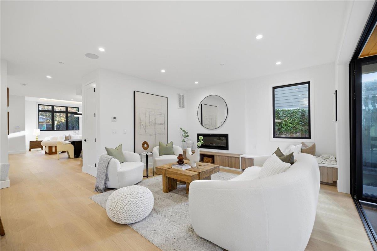 Detail Gallery Image 40 of 126 For 852 La Para Ave, Palo Alto,  CA 94306 - 4 Beds | 4 Baths