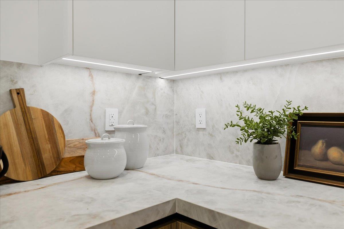 Detail Gallery Image 64 of 126 For 852 La Para Ave, Palo Alto,  CA 94306 - 4 Beds | 4 Baths