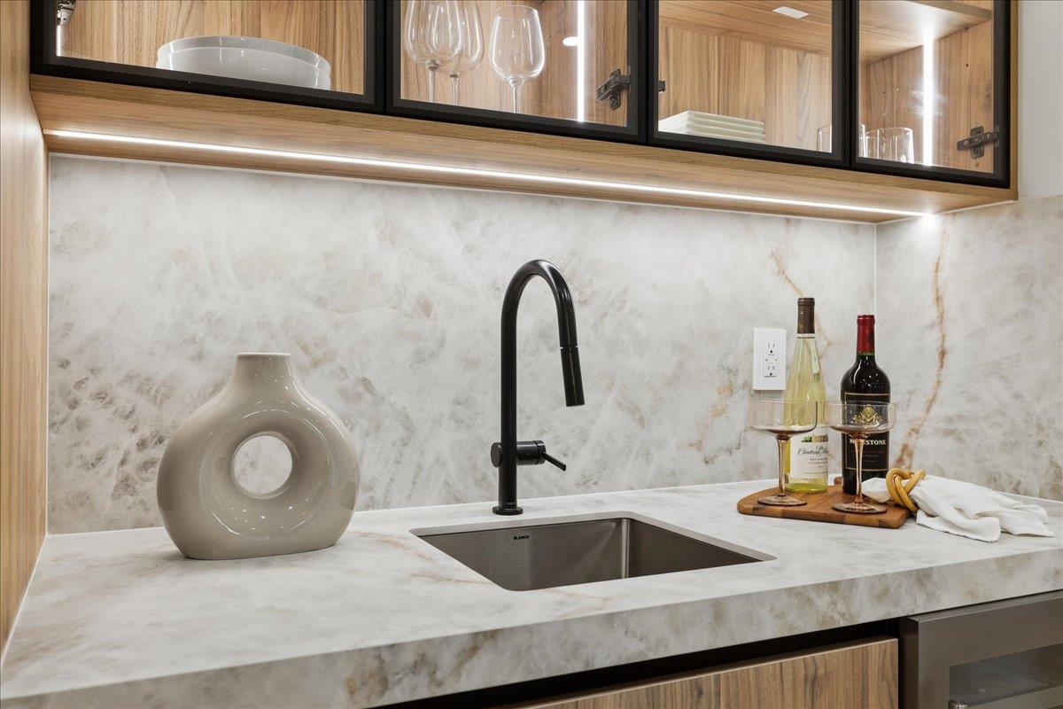 Detail Gallery Image 71 of 126 For 852 La Para Ave, Palo Alto,  CA 94306 - 4 Beds | 4 Baths