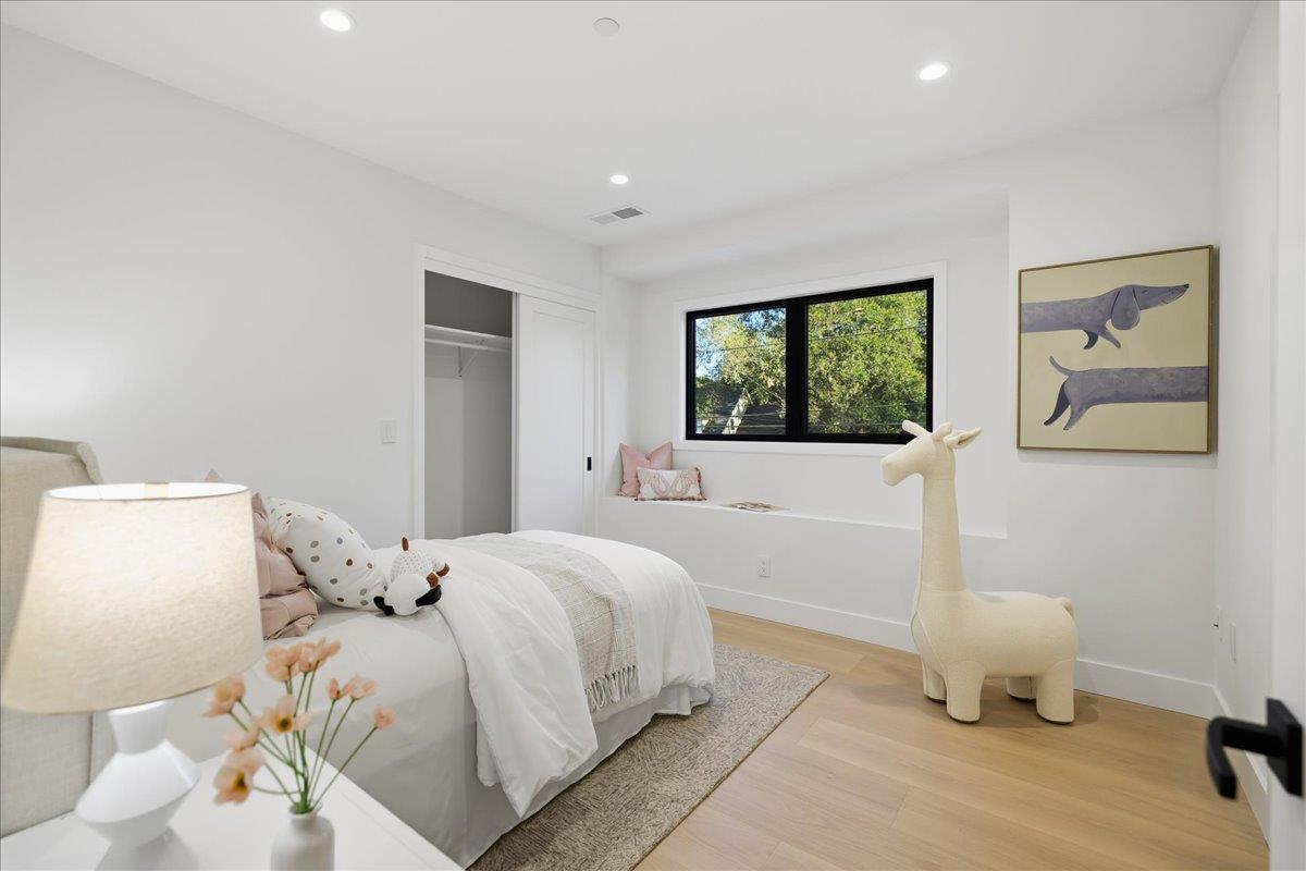 Detail Gallery Image 75 of 126 For 852 La Para Ave, Palo Alto,  CA 94306 - 4 Beds | 4 Baths