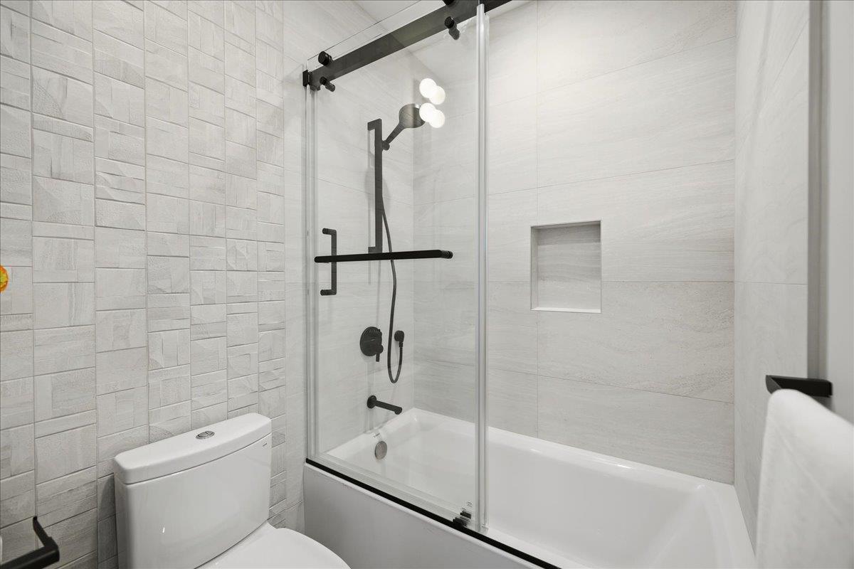 Detail Gallery Image 80 of 126 For 852 La Para Ave, Palo Alto,  CA 94306 - 4 Beds | 4 Baths