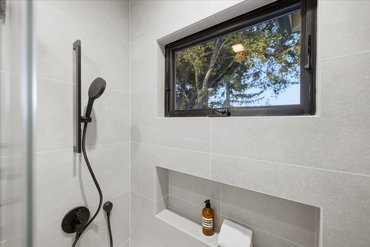 Detail Gallery Image 87 of 126 For 852 La Para Ave, Palo Alto,  CA 94306 - 4 Beds | 4 Baths