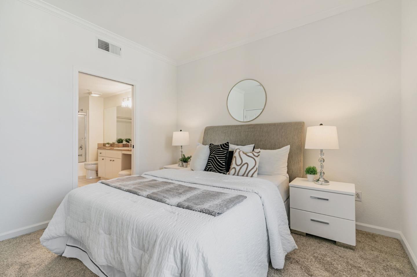 Detail Gallery Image 9 of 40 For 801 S Winchester Blvd #2401,  San Jose,  CA 95128 - 1 Beds | 1 Baths