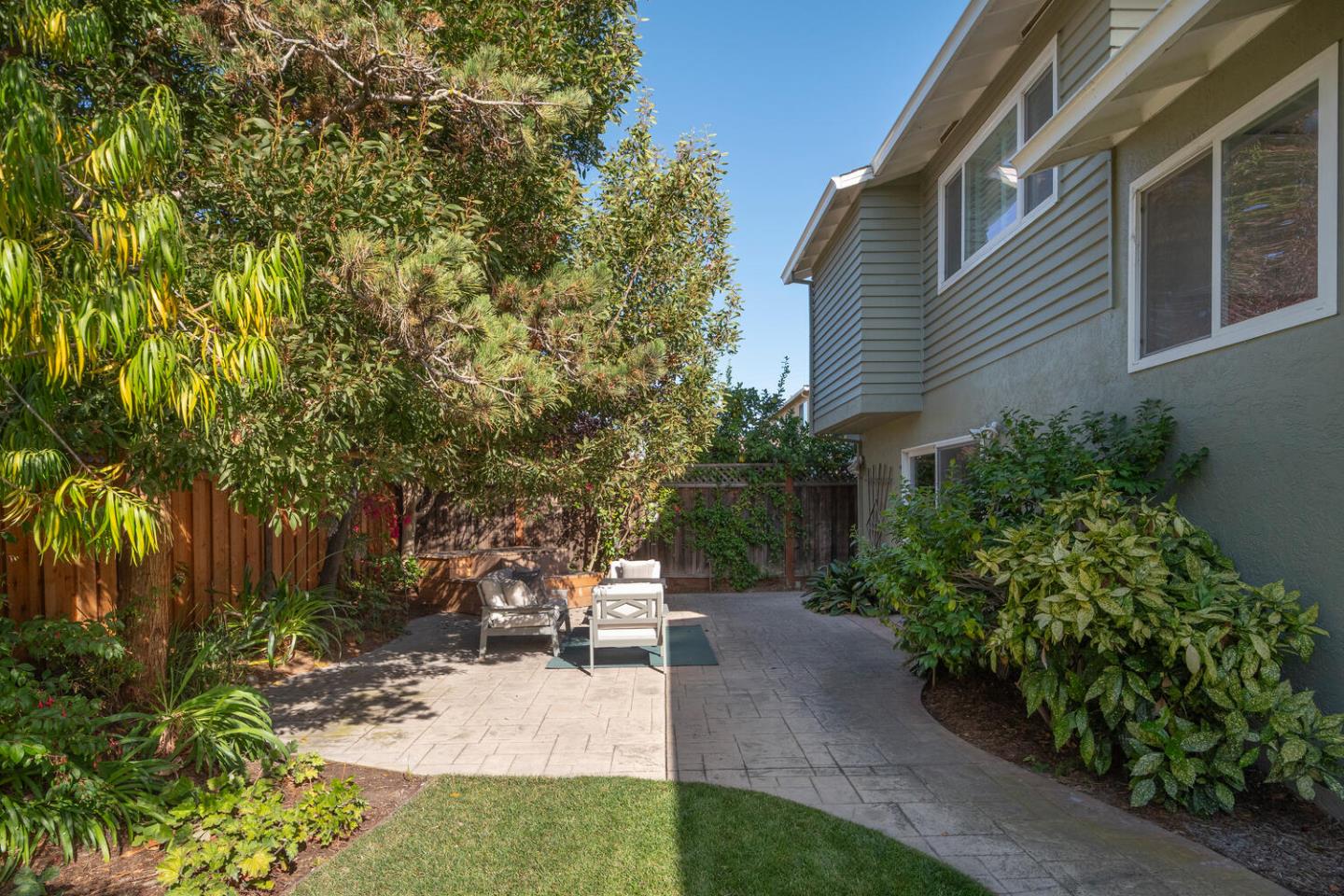 Detail Gallery Image 30 of 43 For 831 Schooner St, Foster City,  CA 94404 - 4 Beds | 3 Baths