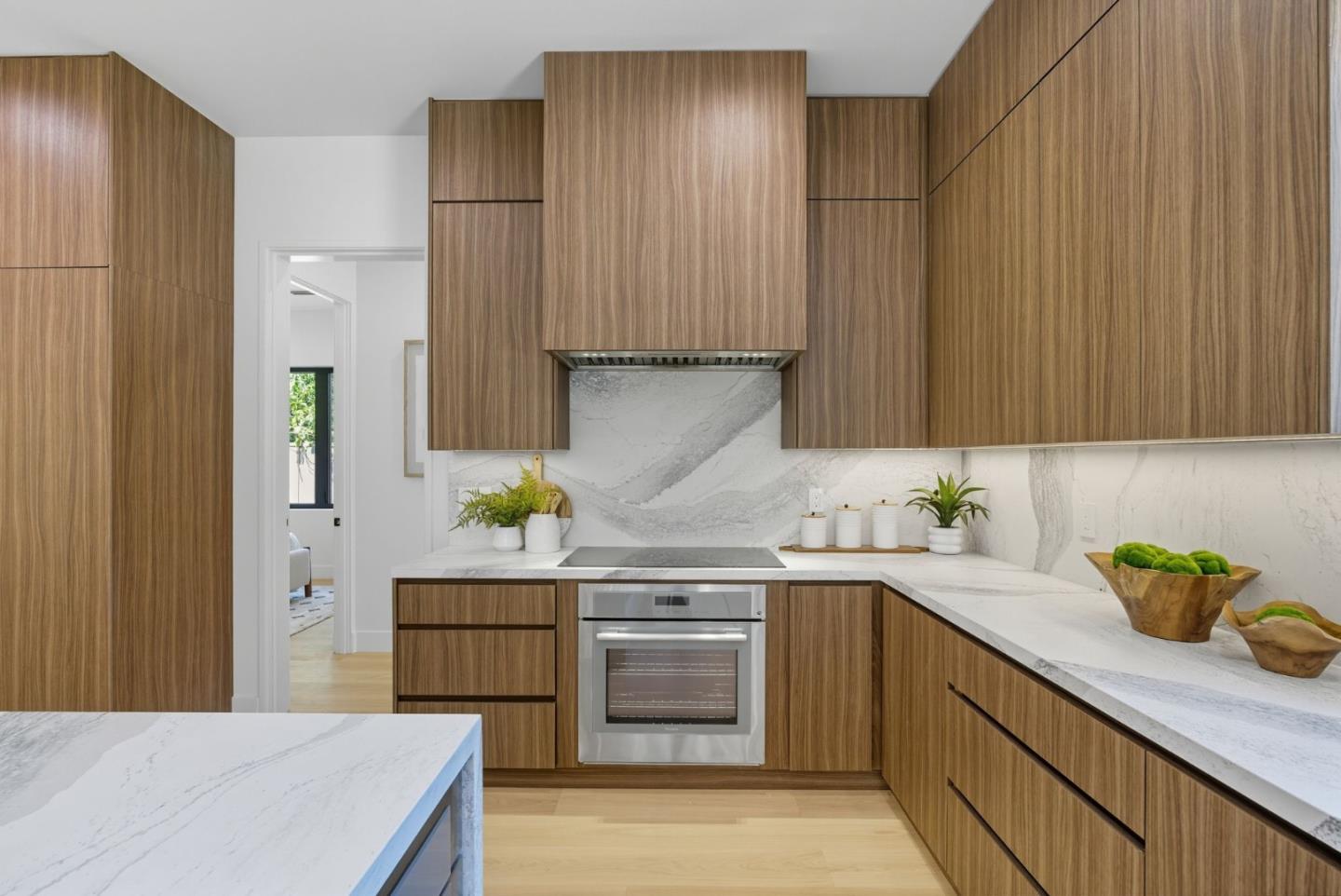 Detail Gallery Image 24 of 69 For 955 Monte Rosa Dr, Menlo Park,  CA 94025 - 6 Beds | 6/1 Baths