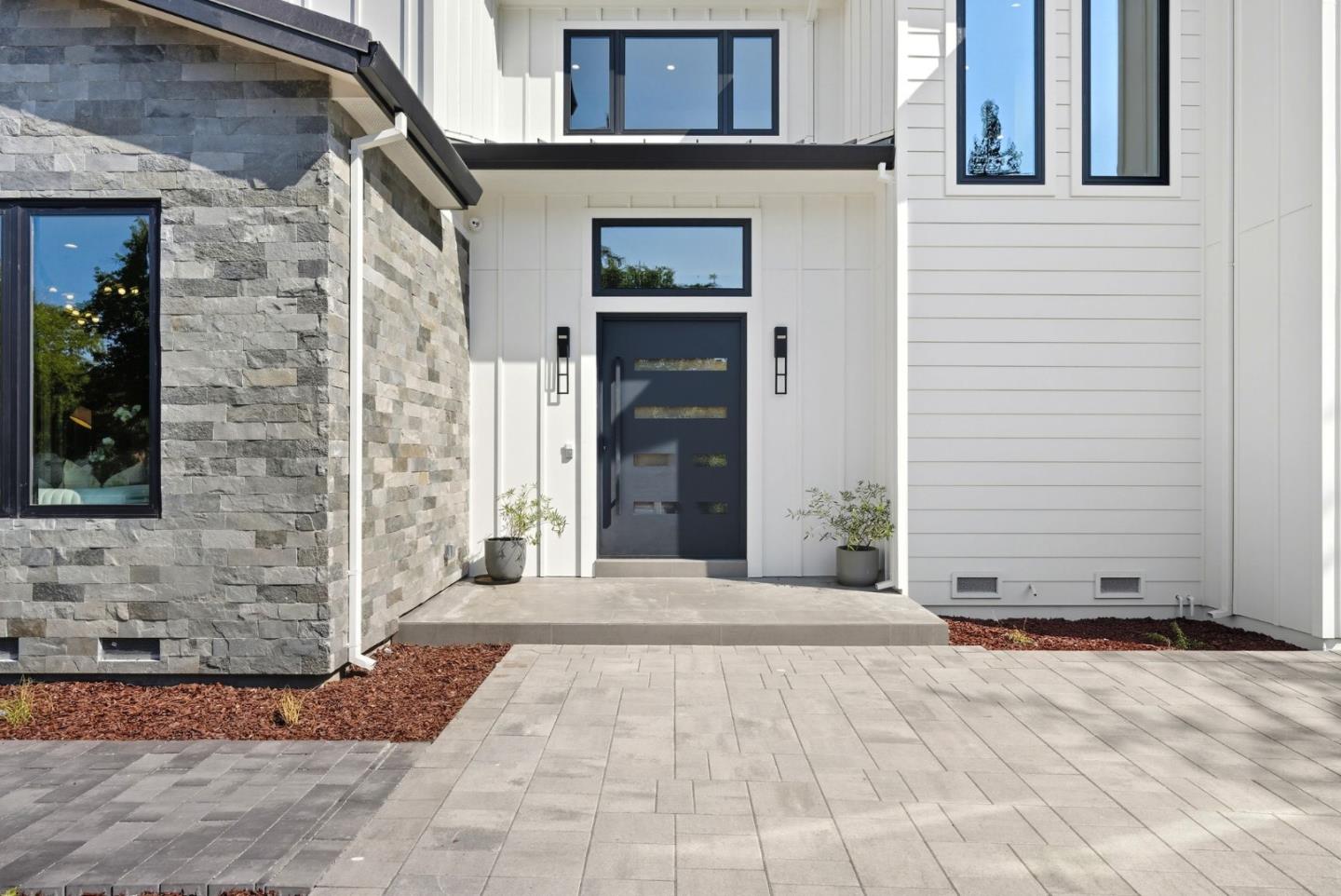 Detail Gallery Image 3 of 69 For 955 Monte Rosa Dr, Menlo Park,  CA 94025 - 6 Beds | 6/1 Baths