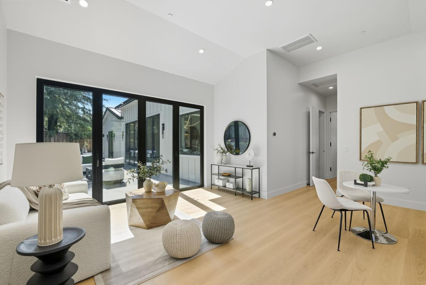 Detail Gallery Image 35 of 69 For 955 Monte Rosa Dr, Menlo Park,  CA 94025 - 6 Beds | 6/1 Baths