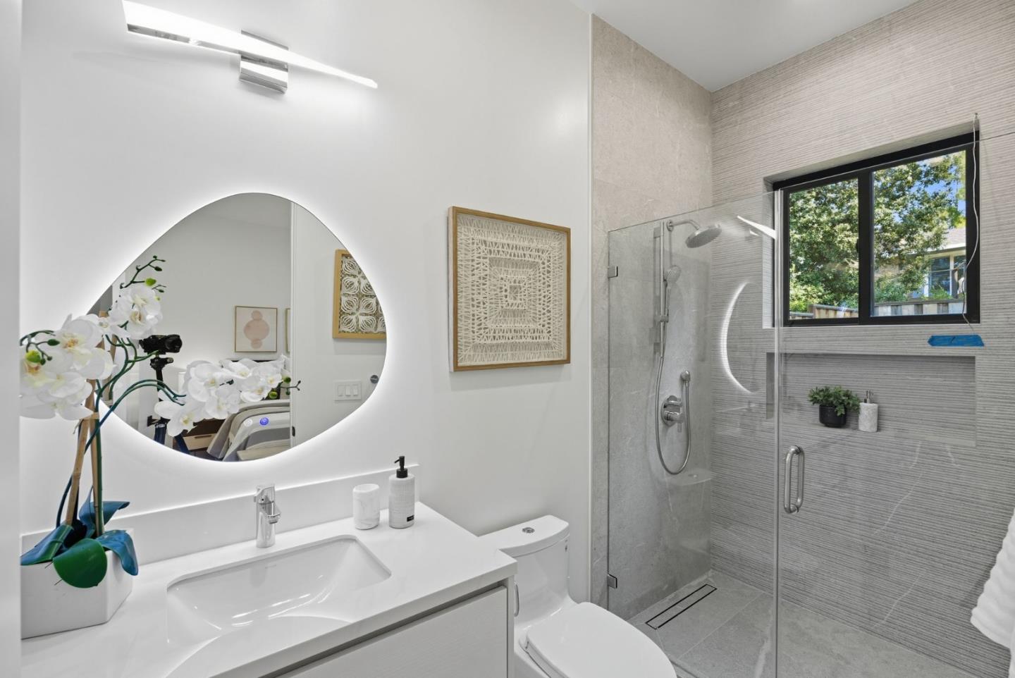 Detail Gallery Image 38 of 69 For 955 Monte Rosa Dr, Menlo Park,  CA 94025 - 6 Beds | 6/1 Baths