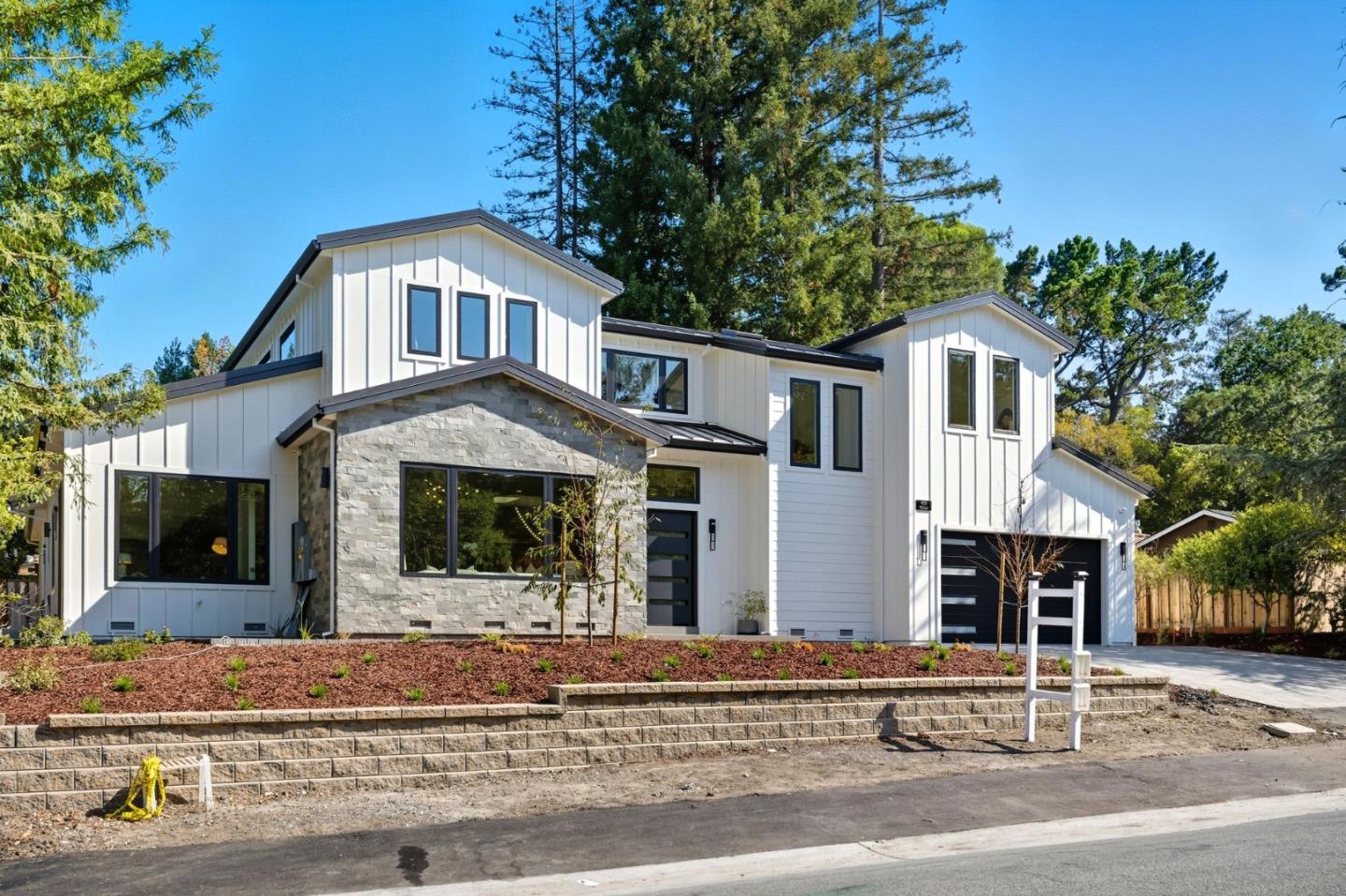 Detail Gallery Image 67 of 69 For 955 Monte Rosa Dr, Menlo Park,  CA 94025 - 6 Beds | 6/1 Baths