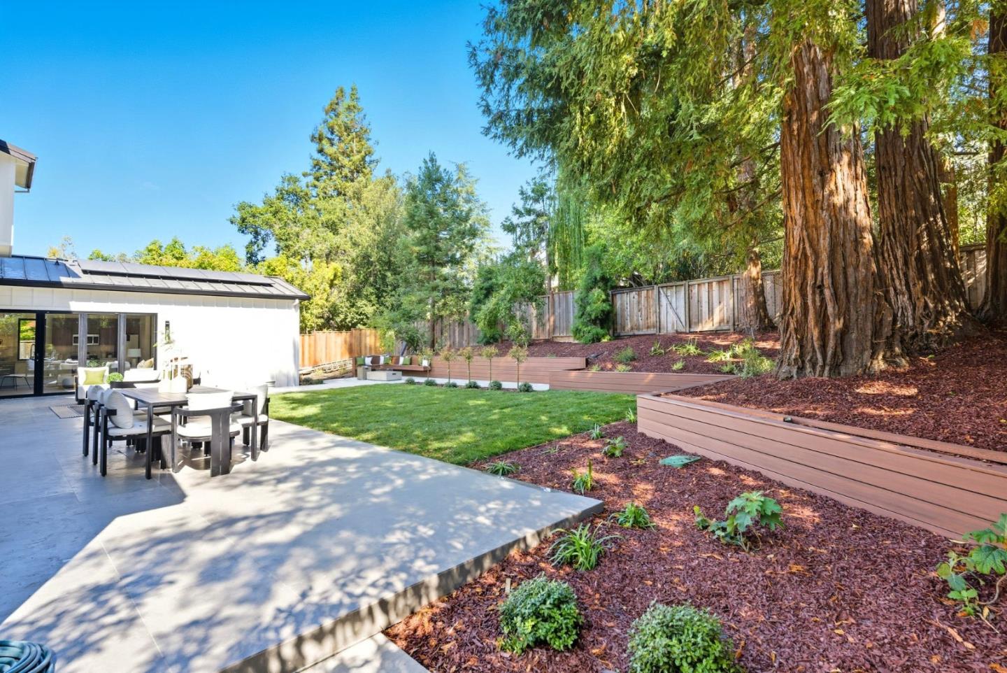 Detail Gallery Image 9 of 69 For 955 Monte Rosa Dr, Menlo Park,  CA 94025 - 6 Beds | 6/1 Baths