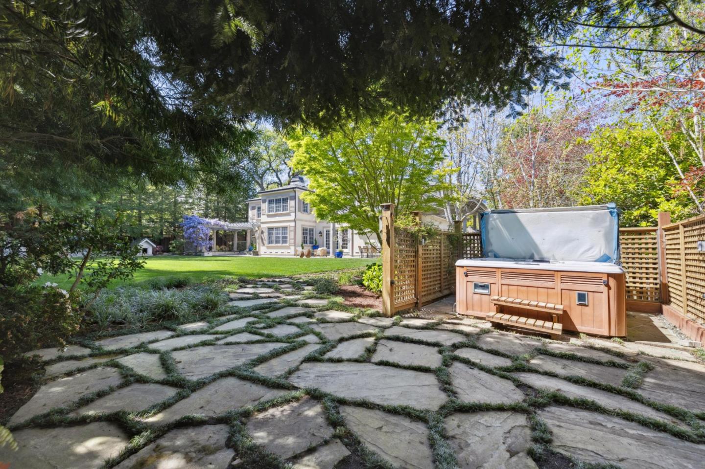 Detail Gallery Image 102 of 153 For 125 Stonepine Rd, Hillsborough,  CA 94010 - 5 Beds | 5/1 Baths
