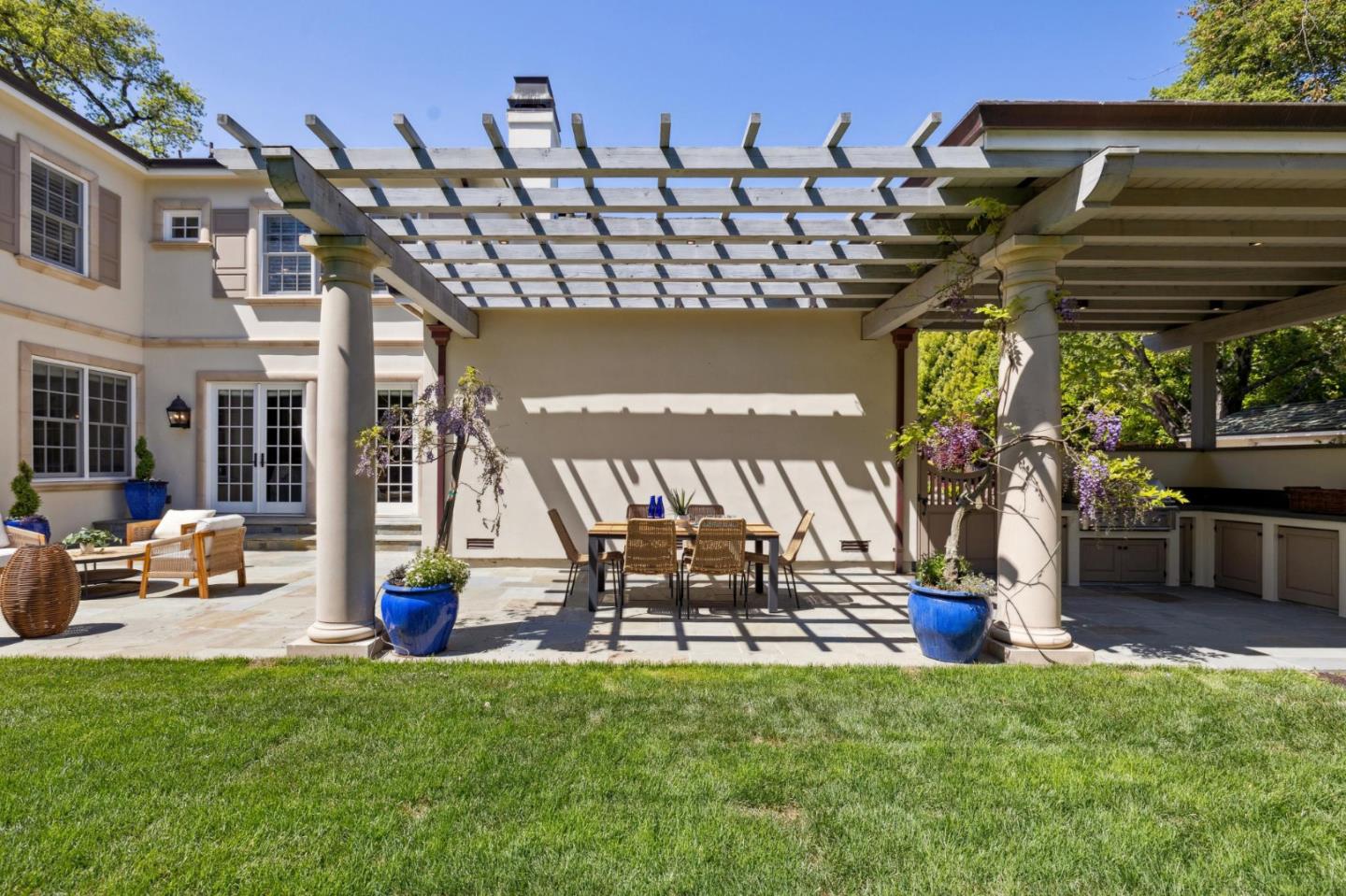 Detail Gallery Image 103 of 153 For 125 Stonepine Rd, Hillsborough,  CA 94010 - 5 Beds | 5/1 Baths