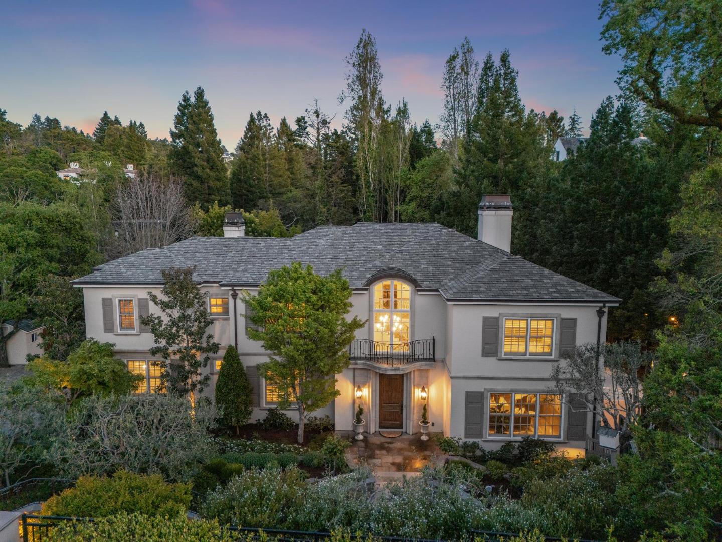 Detail Gallery Image 11 of 153 For 125 Stonepine Rd, Hillsborough,  CA 94010 - 5 Beds | 5/1 Baths