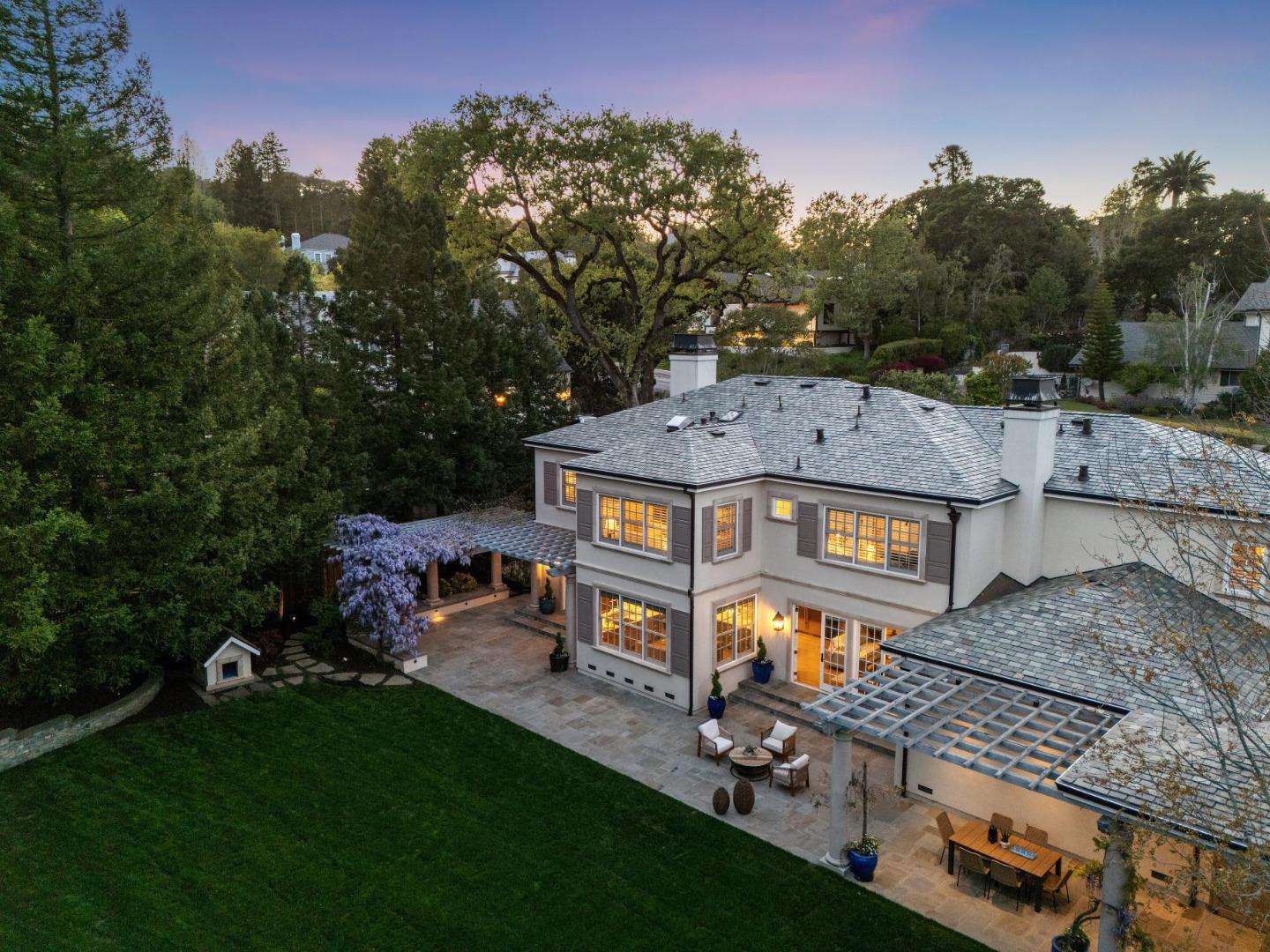 Detail Gallery Image 13 of 153 For 125 Stonepine Rd, Hillsborough,  CA 94010 - 5 Beds | 5/1 Baths