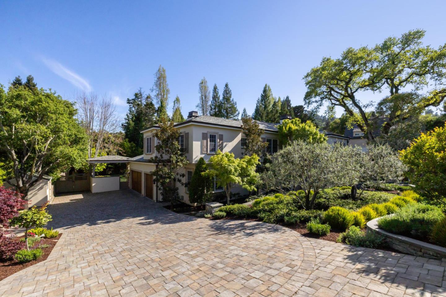 Detail Gallery Image 19 of 153 For 125 Stonepine Rd, Hillsborough,  CA 94010 - 5 Beds | 5/1 Baths