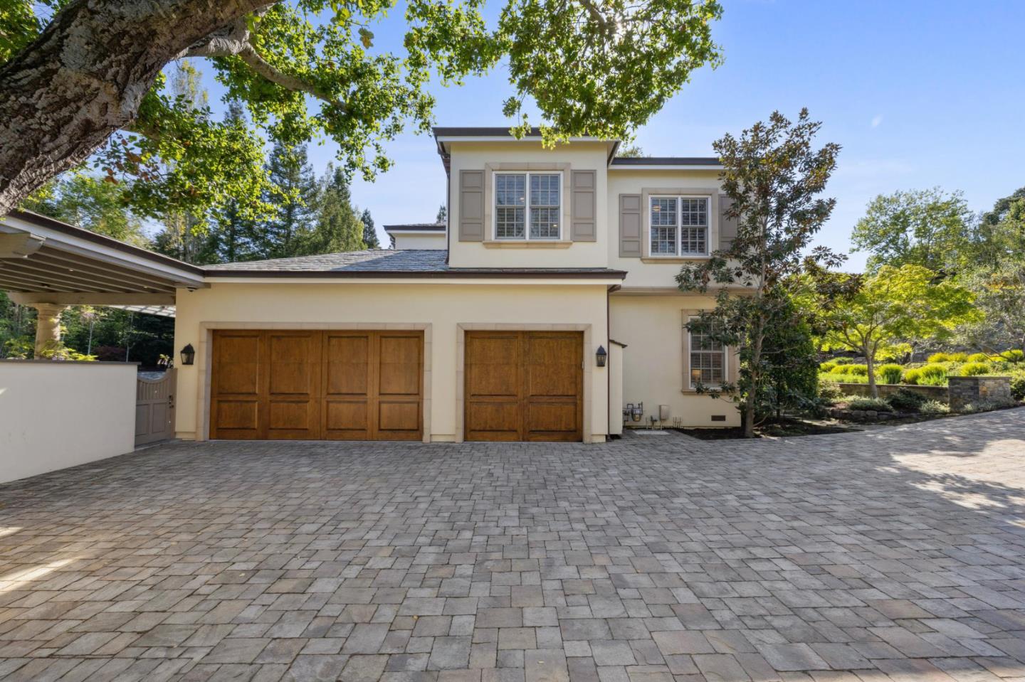 Detail Gallery Image 24 of 153 For 125 Stonepine Rd, Hillsborough,  CA 94010 - 5 Beds | 5/1 Baths
