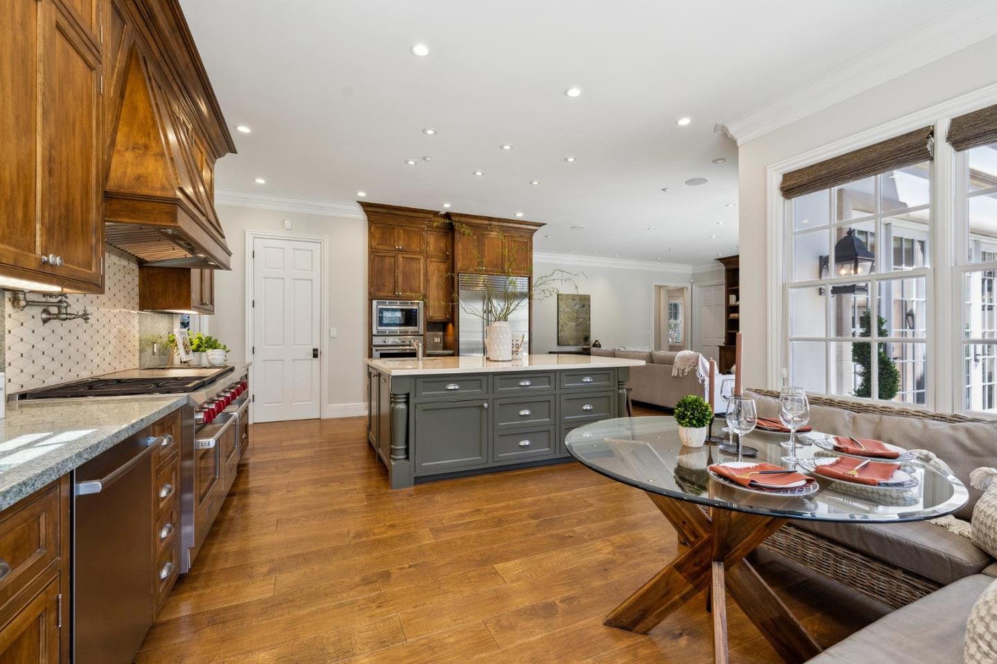 Detail Gallery Image 65 of 153 For 125 Stonepine Rd, Hillsborough,  CA 94010 - 5 Beds | 5/1 Baths
