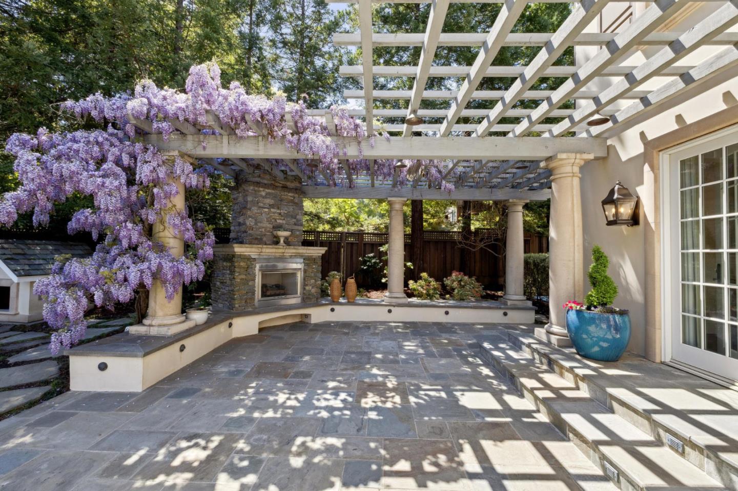 Detail Gallery Image 88 of 153 For 125 Stonepine Rd, Hillsborough,  CA 94010 - 5 Beds | 5/1 Baths