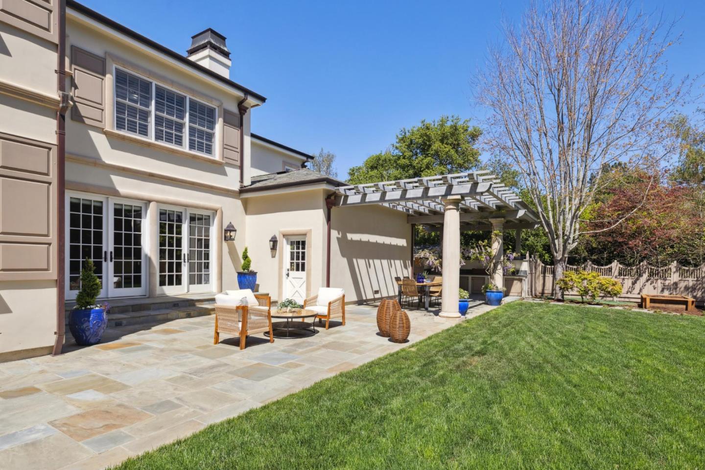 Detail Gallery Image 90 of 153 For 125 Stonepine Rd, Hillsborough,  CA 94010 - 5 Beds | 5/1 Baths
