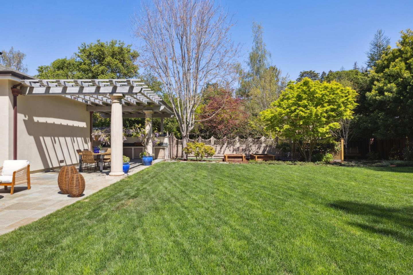 Detail Gallery Image 91 of 153 For 125 Stonepine Rd, Hillsborough,  CA 94010 - 5 Beds | 5/1 Baths