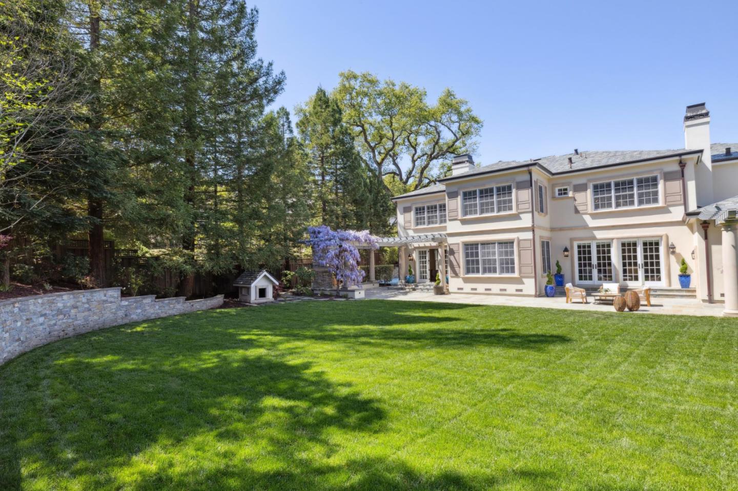Detail Gallery Image 97 of 153 For 125 Stonepine Rd, Hillsborough,  CA 94010 - 5 Beds | 5/1 Baths
