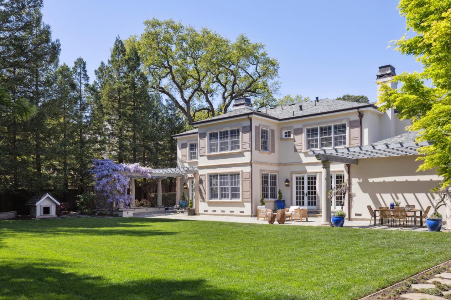 Detail Gallery Image 98 of 153 For 125 Stonepine Rd, Hillsborough,  CA 94010 - 5 Beds | 5/1 Baths