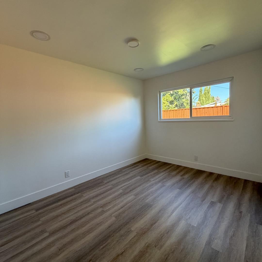 Detail Gallery Image 23 of 28 For 4016 San Bernardino Way, San Jose,  CA 95111 - 4 Beds | 2 Baths