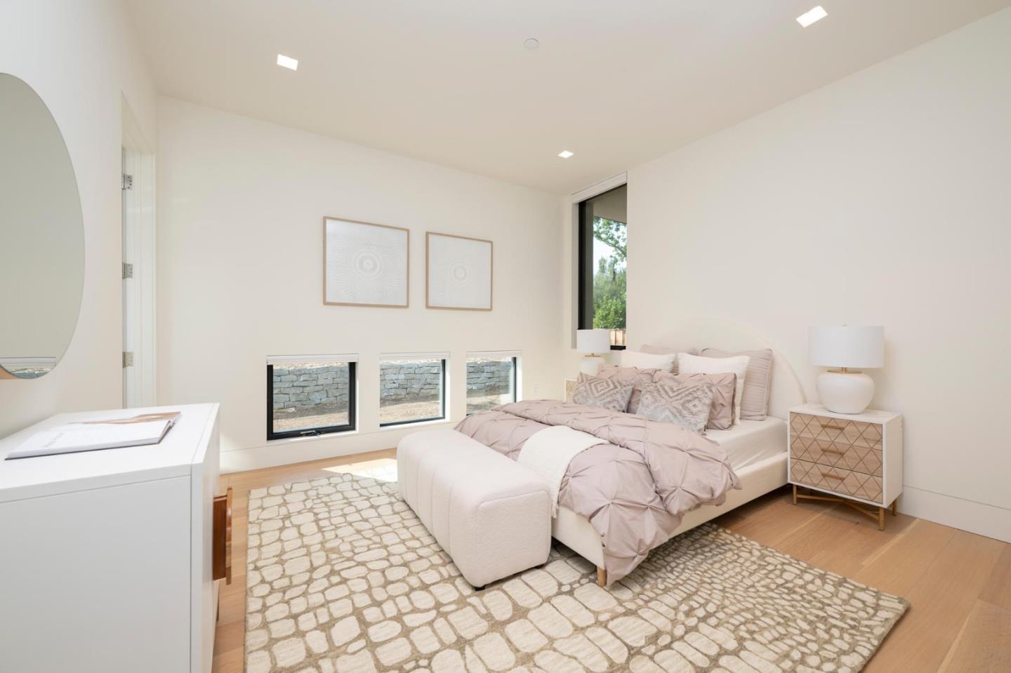 Detail Gallery Image 13 of 22 For 2240 Avy Ave, Menlo Park,  CA 94025 - 5 Beds | 4/1 Baths