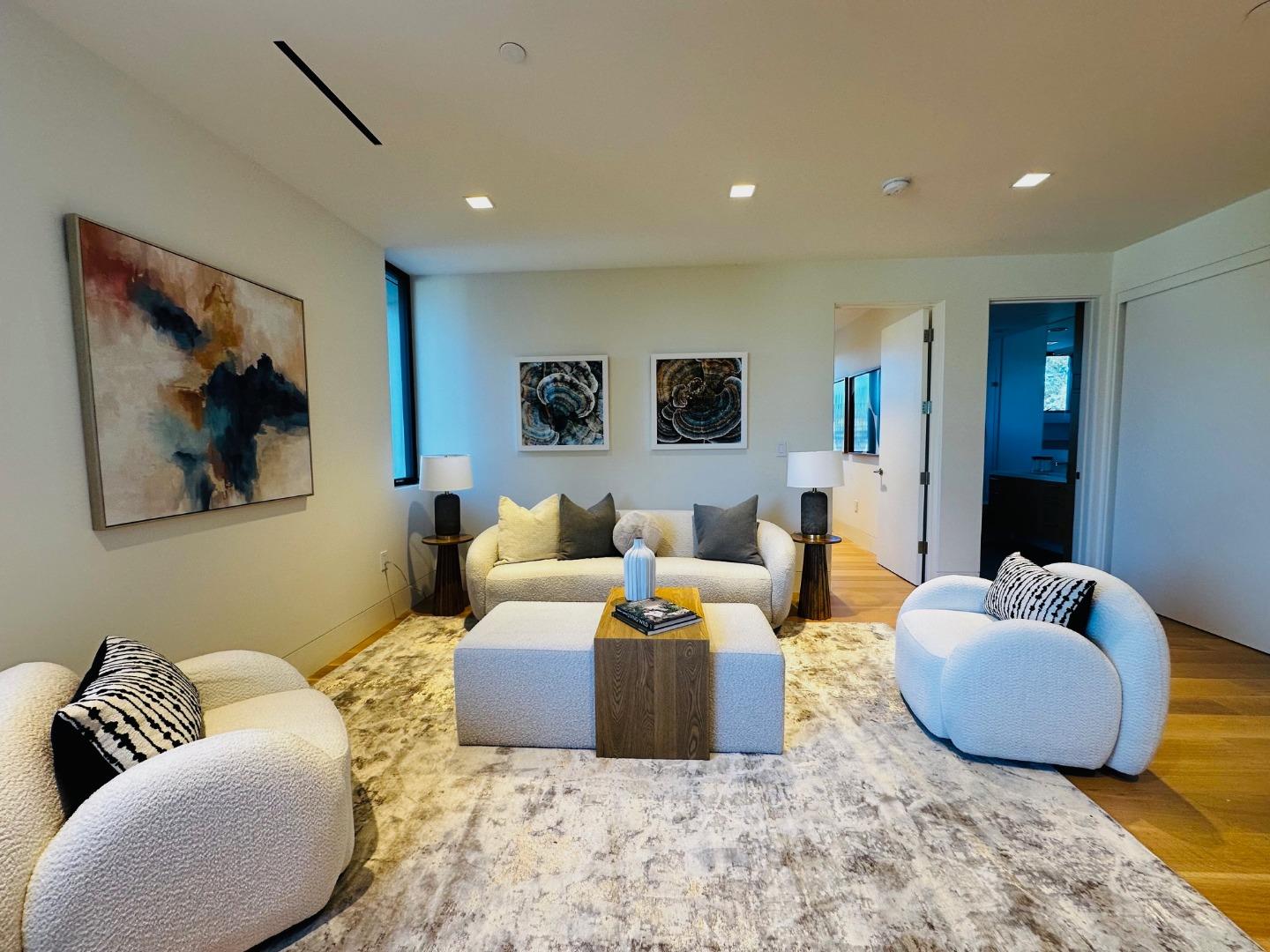 Detail Gallery Image 16 of 22 For 2240 Avy Ave, Menlo Park,  CA 94025 - 5 Beds | 4/1 Baths
