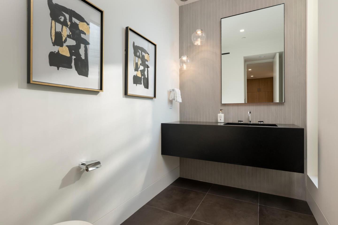 Detail Gallery Image 7 of 22 For 2240 Avy Ave, Menlo Park,  CA 94025 - 5 Beds | 4/1 Baths