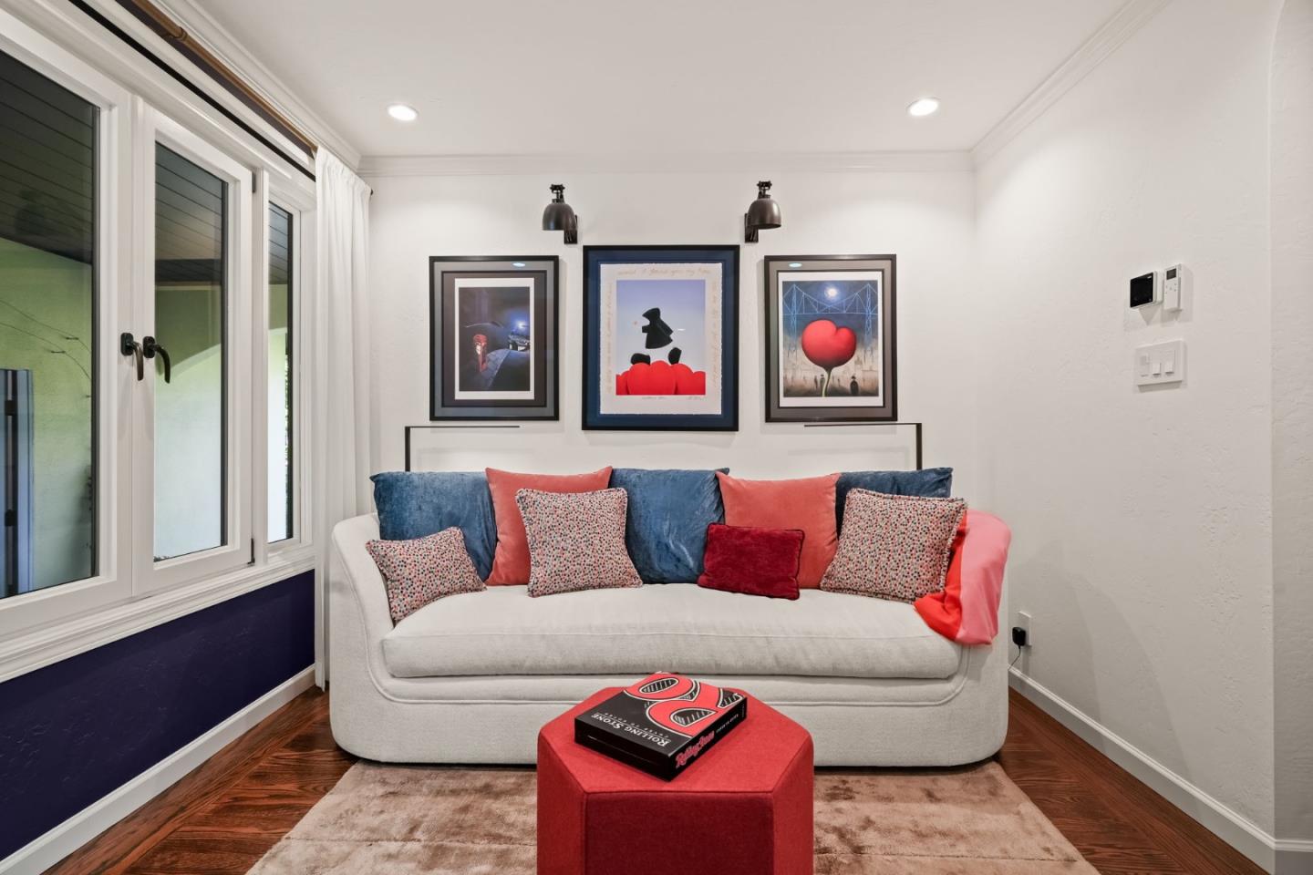 Detail Gallery Image 13 of 43 For 935 Monte Rosa Dr, Menlo Park,  CA 94025 - 3 Beds | 2/1 Baths