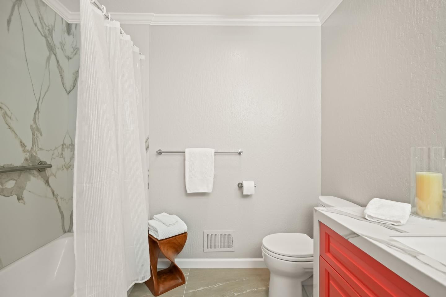 Detail Gallery Image 25 of 43 For 935 Monte Rosa Dr, Menlo Park,  CA 94025 - 3 Beds | 2/1 Baths