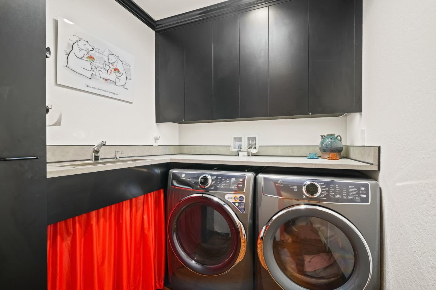 Detail Gallery Image 27 of 43 For 935 Monte Rosa Dr, Menlo Park,  CA 94025 - 3 Beds | 2/1 Baths