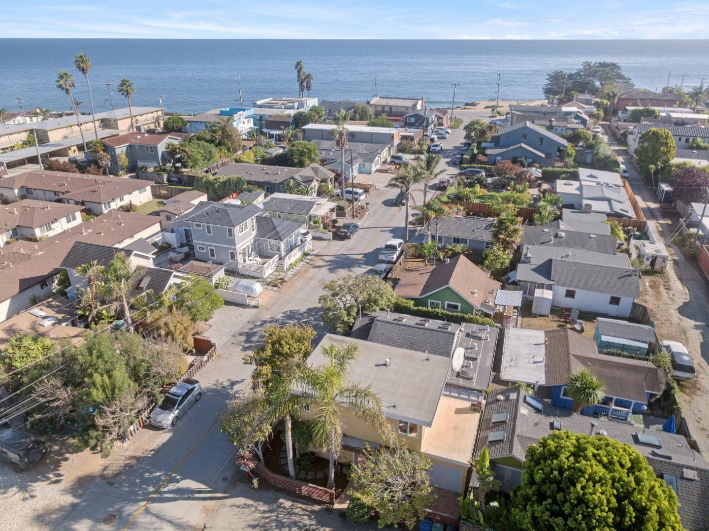 Detail Gallery Image 5 of 21 For 3614 Moana Way, Santa Cruz,  CA 95062 - 2 Beds | 1 Baths