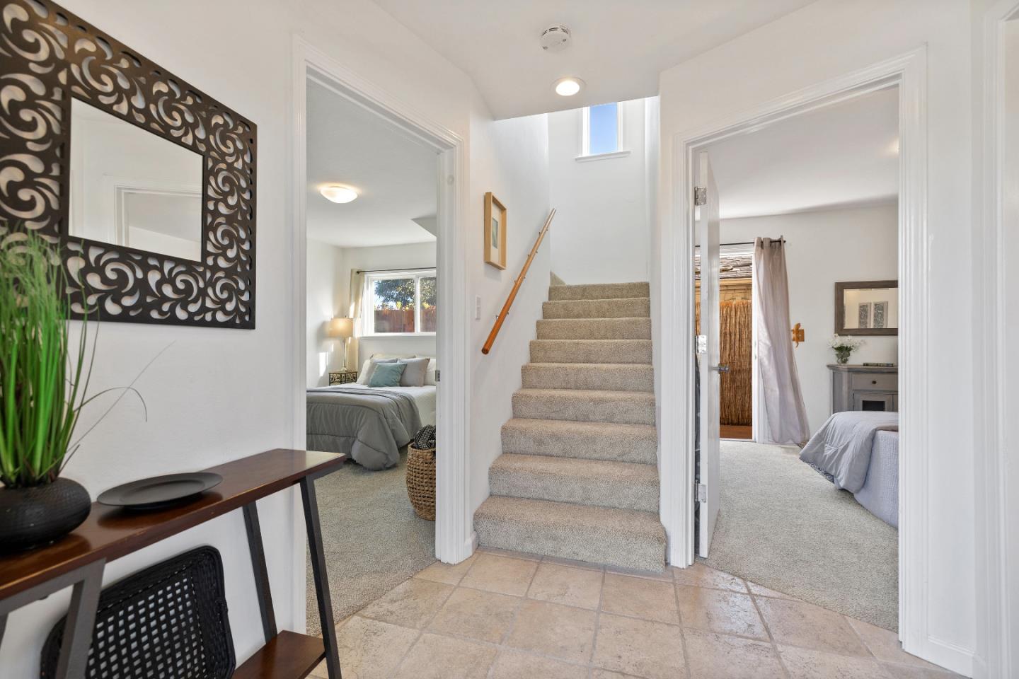 Detail Gallery Image 8 of 21 For 3614 Moana Way, Santa Cruz,  CA 95062 - 2 Beds | 1 Baths