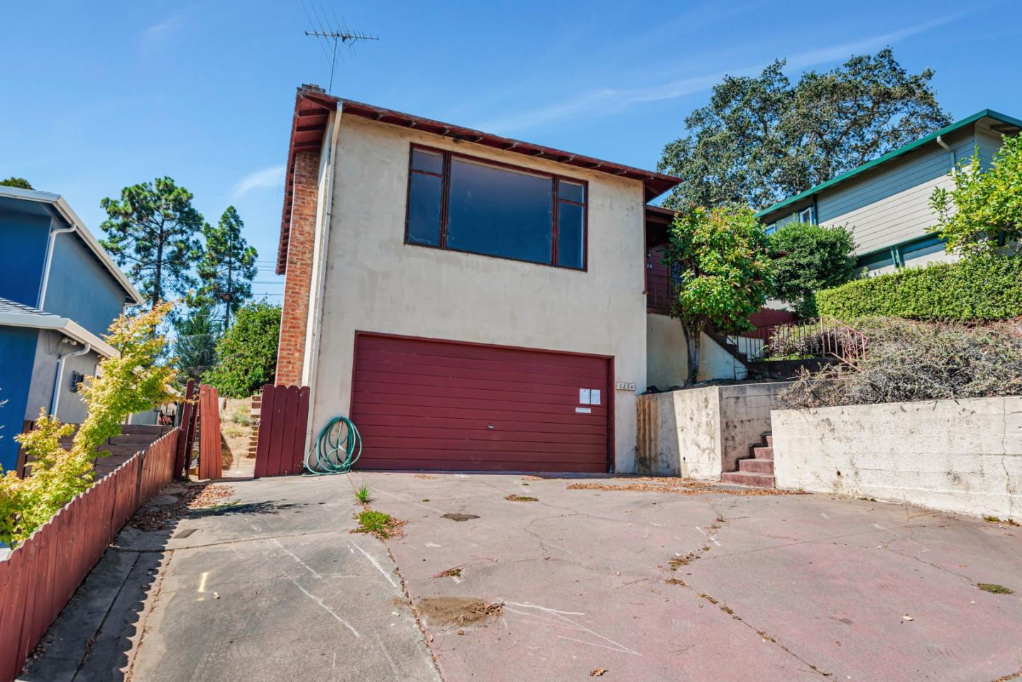 Detail Gallery Image 2 of 42 For 2224 Ensenada Way, San Mateo,  CA 94403 - 3 Beds | 2 Baths