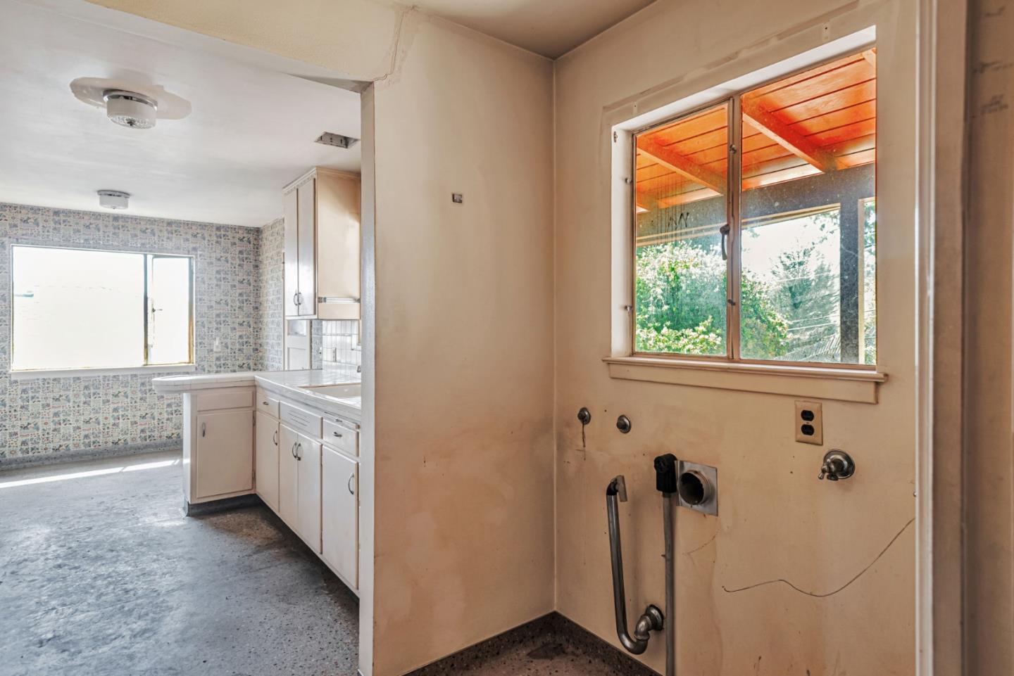 Detail Gallery Image 32 of 42 For 2224 Ensenada Way, San Mateo,  CA 94403 - 3 Beds | 2 Baths