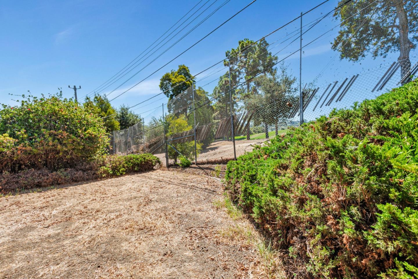 Detail Gallery Image 40 of 42 For 2224 Ensenada Way, San Mateo,  CA 94403 - 3 Beds | 2 Baths
